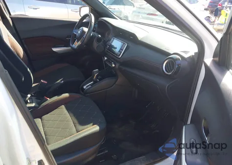 2018 Nissan Kicks Sr z USA, uszkodzony, nr VIN 3N1CP5CU0JL532330